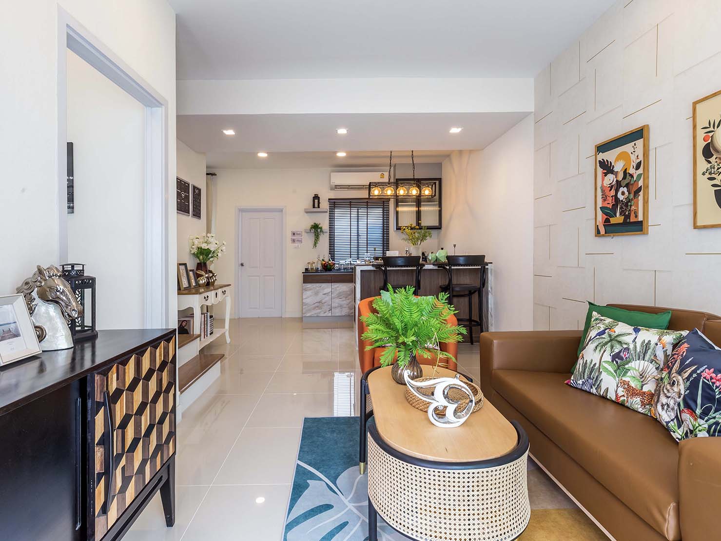 lio-onnut-chalongkrung-หลัง